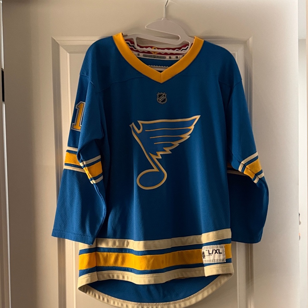St. Louis Blues boys large/extra large Tarasenko Jersey
